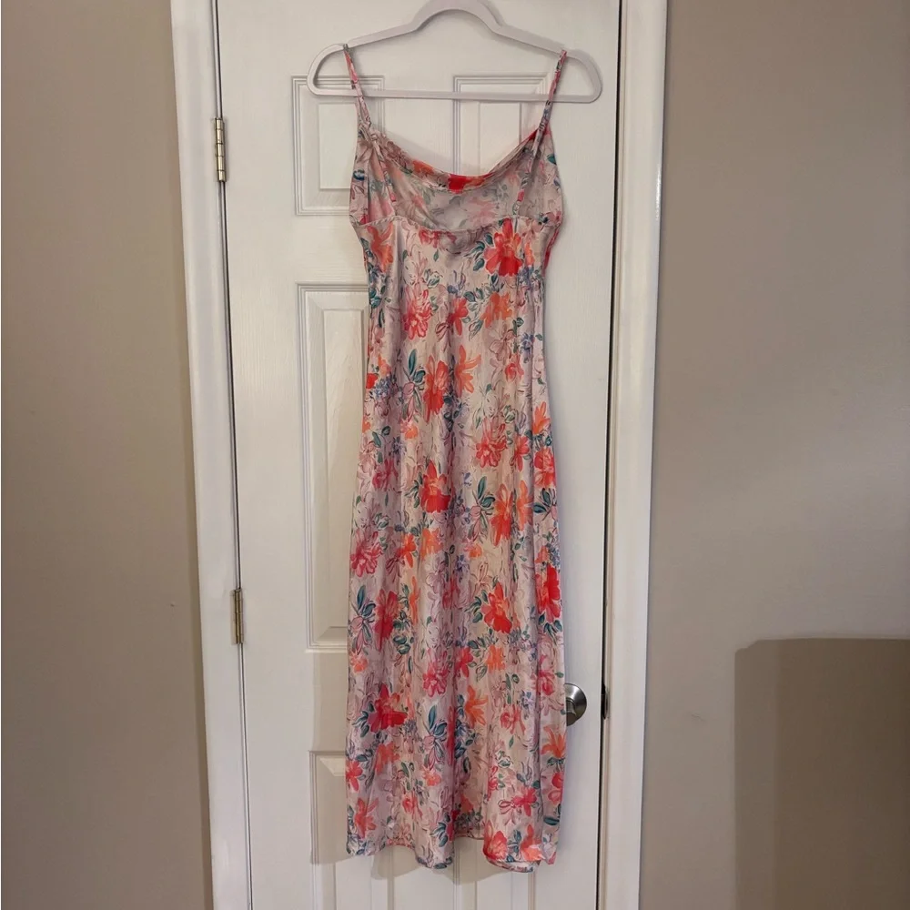 Floral Dress - Picture 2 of 5